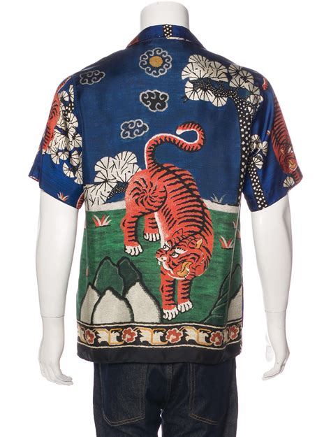 gucci tiger clothing